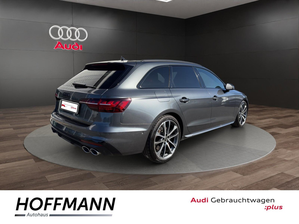 Audi S4