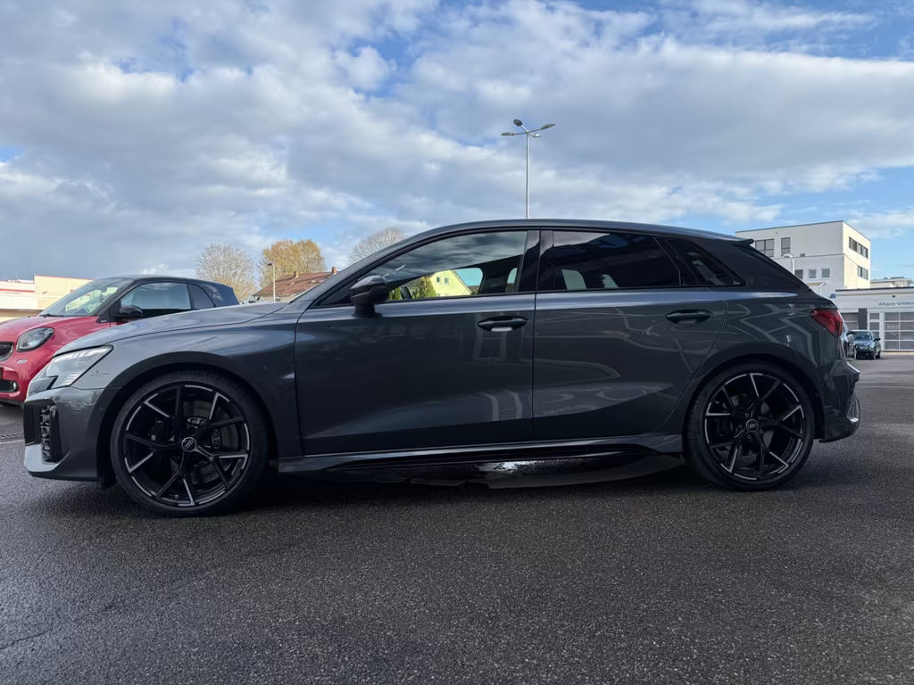Audi RS3 Sportback Sedan Quattro