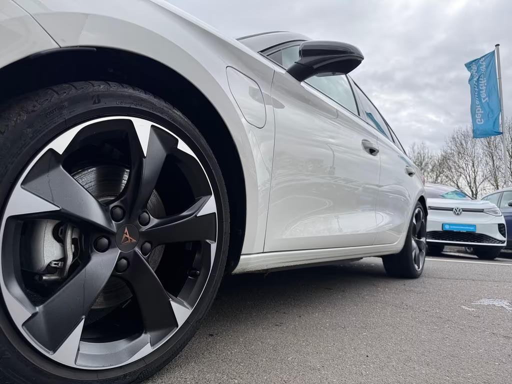 Cupra Leon ST e-Hybrid