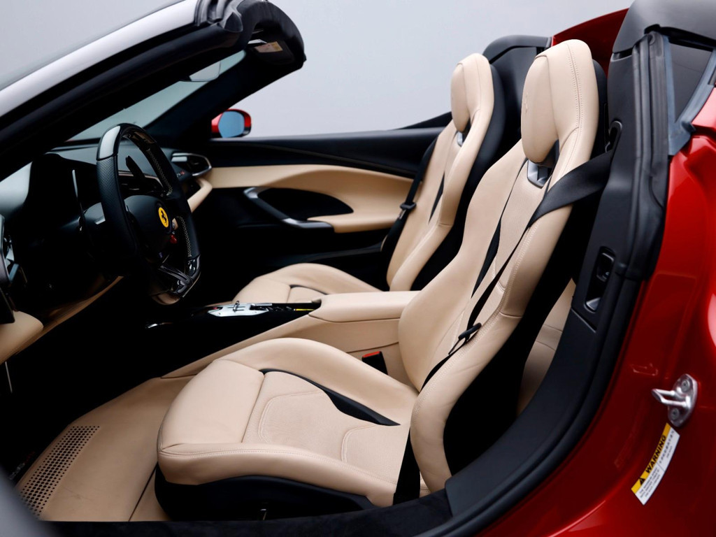 Ferrari 296 GTS