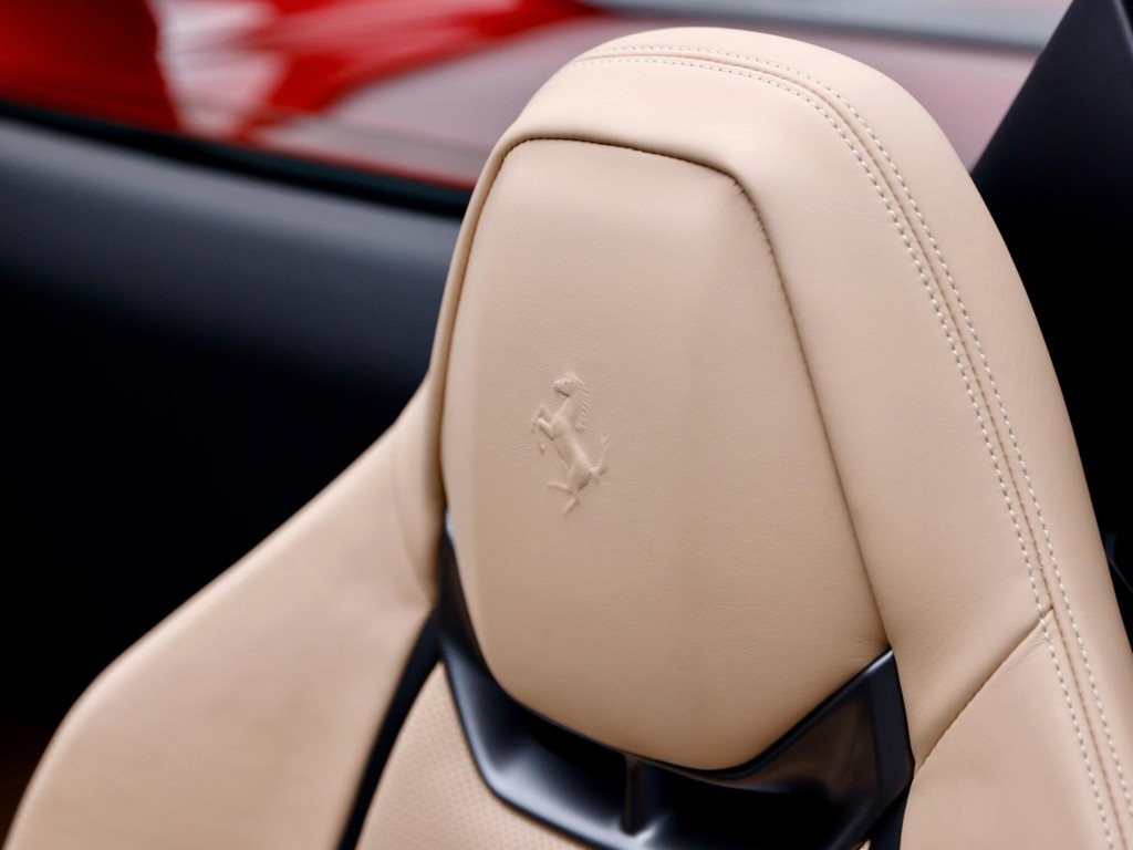 Ferrari 296 GTS
