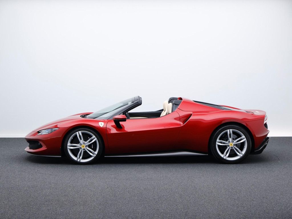 Ferrari 296 GTS