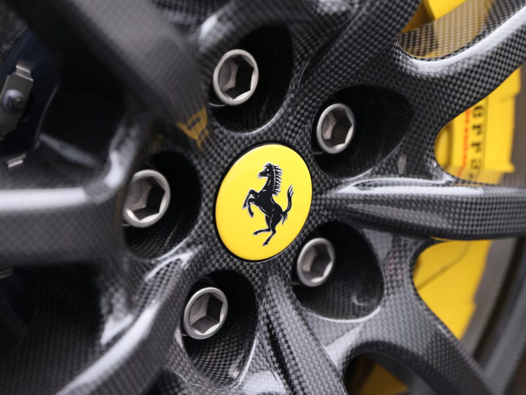 Ferrari SF90