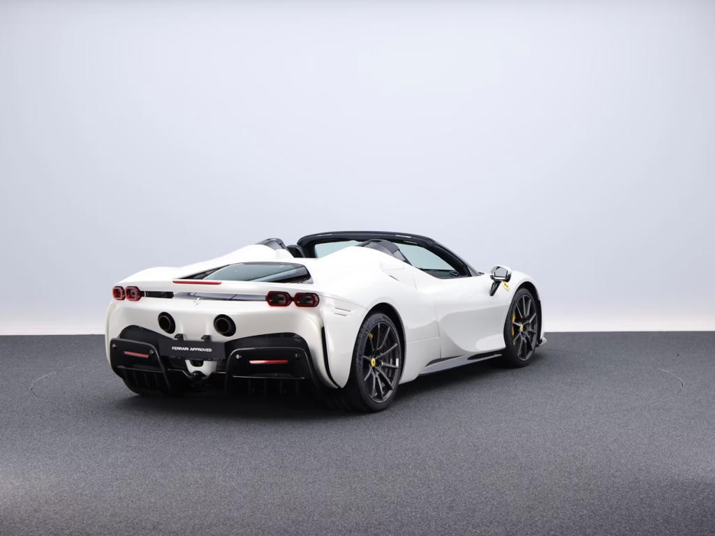 Ferrari SF90