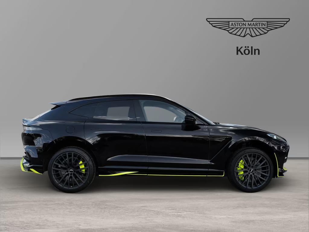 Aston Martin DBX