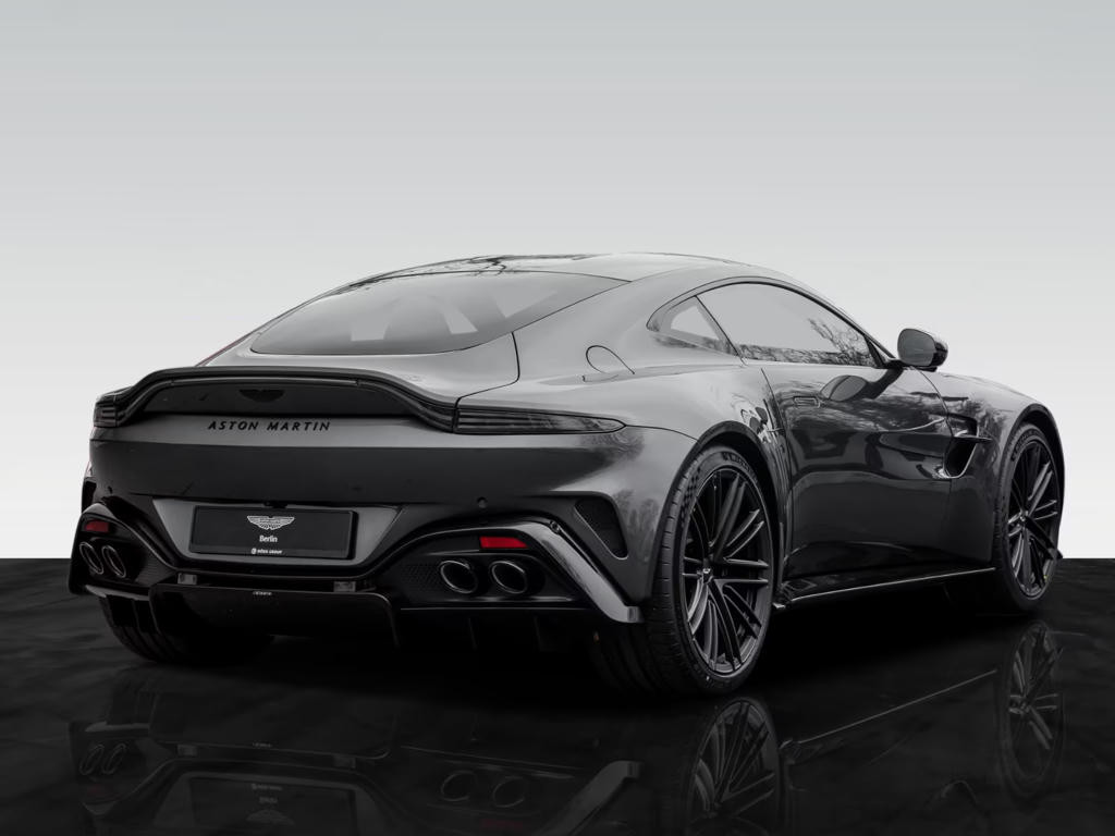 Aston Martin V8 Vantage