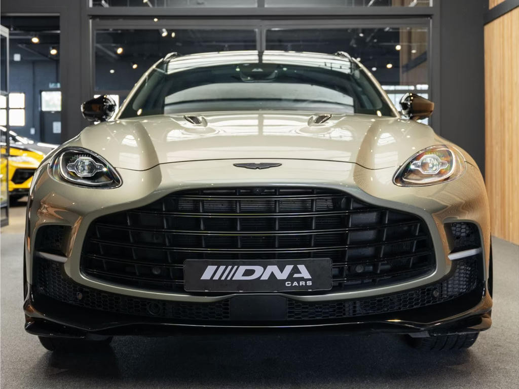 Aston Martin DBX