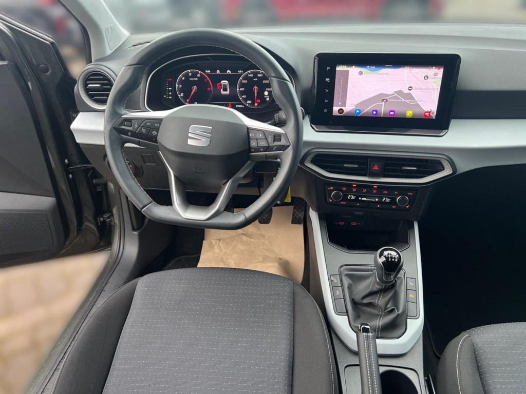 Seat Arona