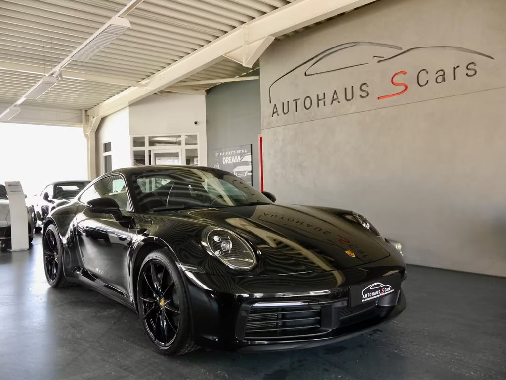 Porsche 911 992 Carrera