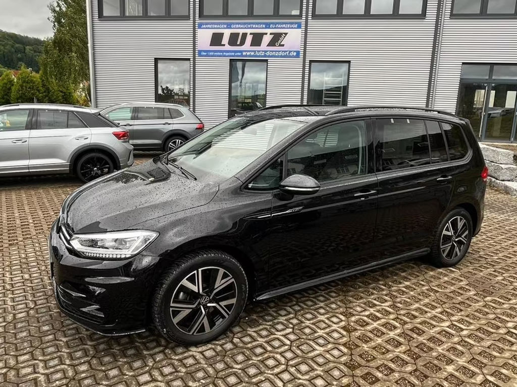 Volkswagen Touran DSG R-Line