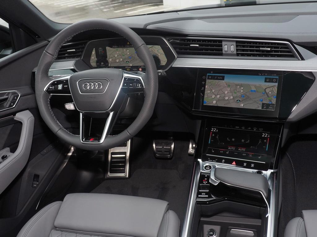 Audi Q8 e-tron