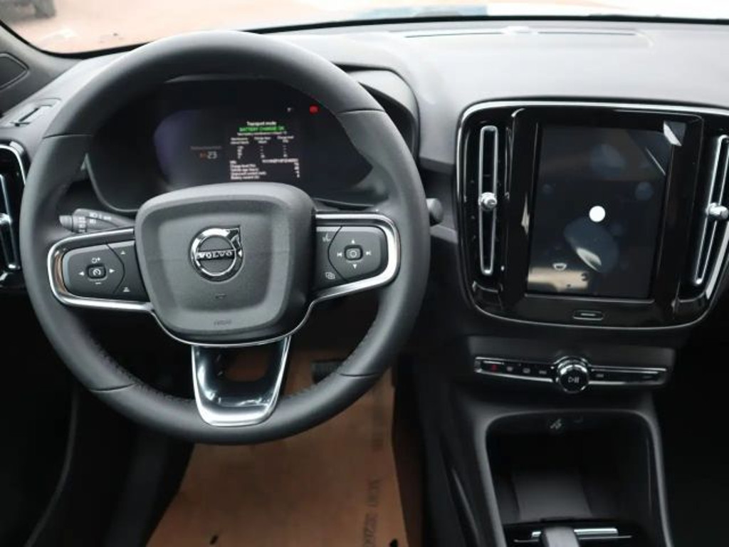Volvo C40