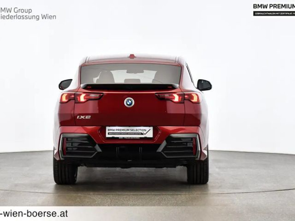 BMW iX2