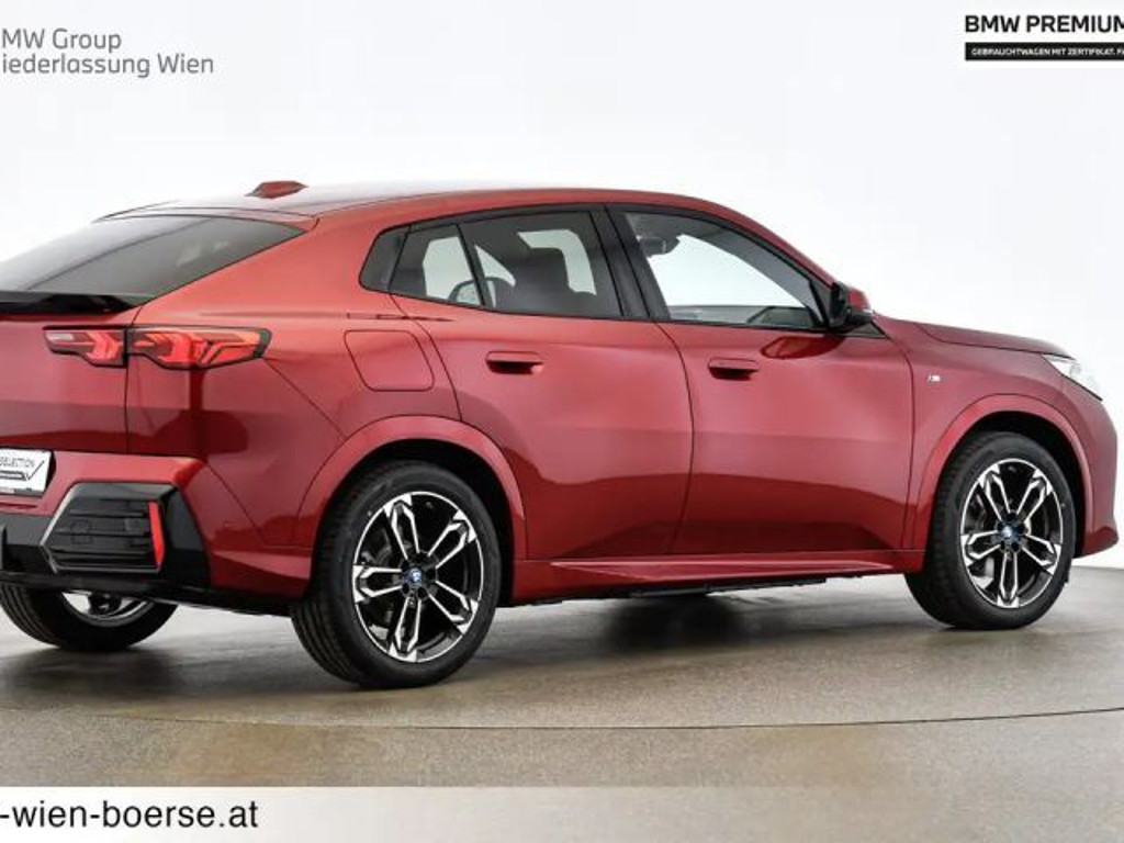 BMW iX2
