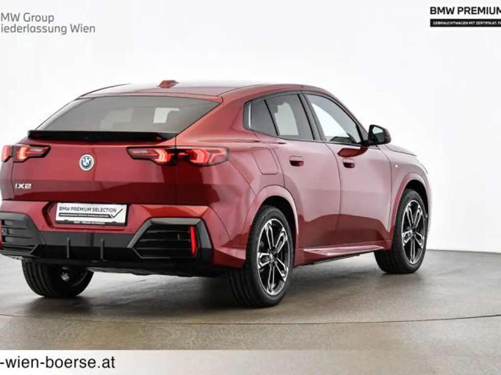 BMW iX2