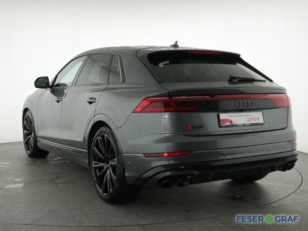 Audi SQ8