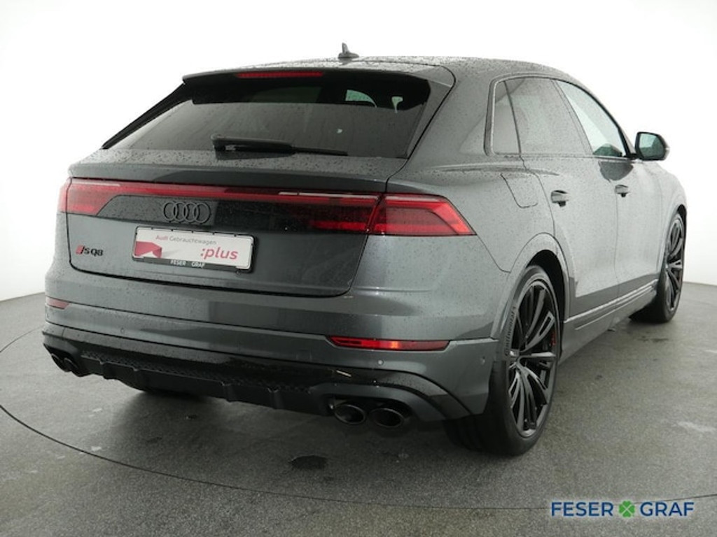 Audi SQ8
