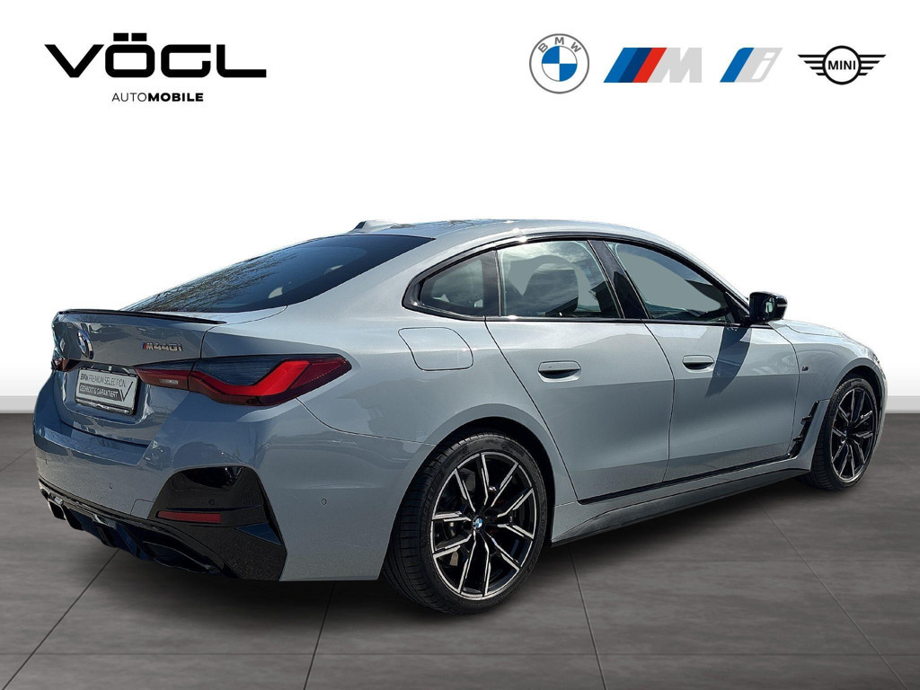 BMW M440