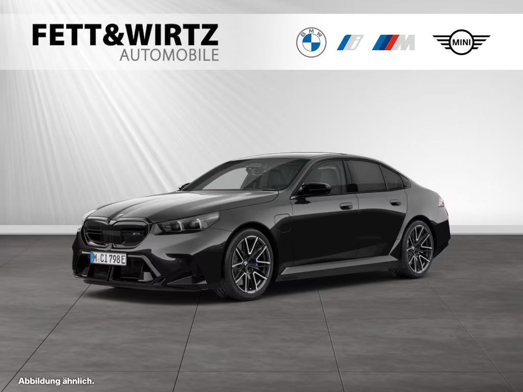BMW M5 Sedan