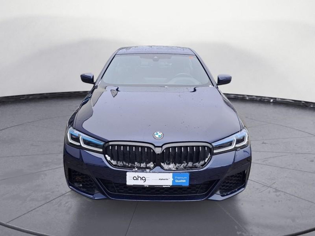 BMW M550