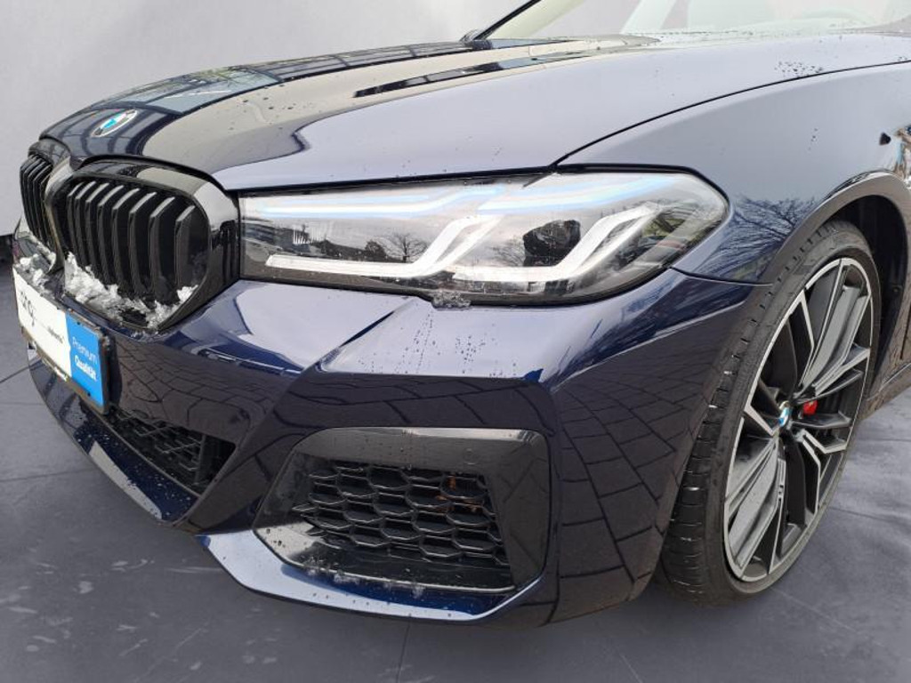 BMW M550