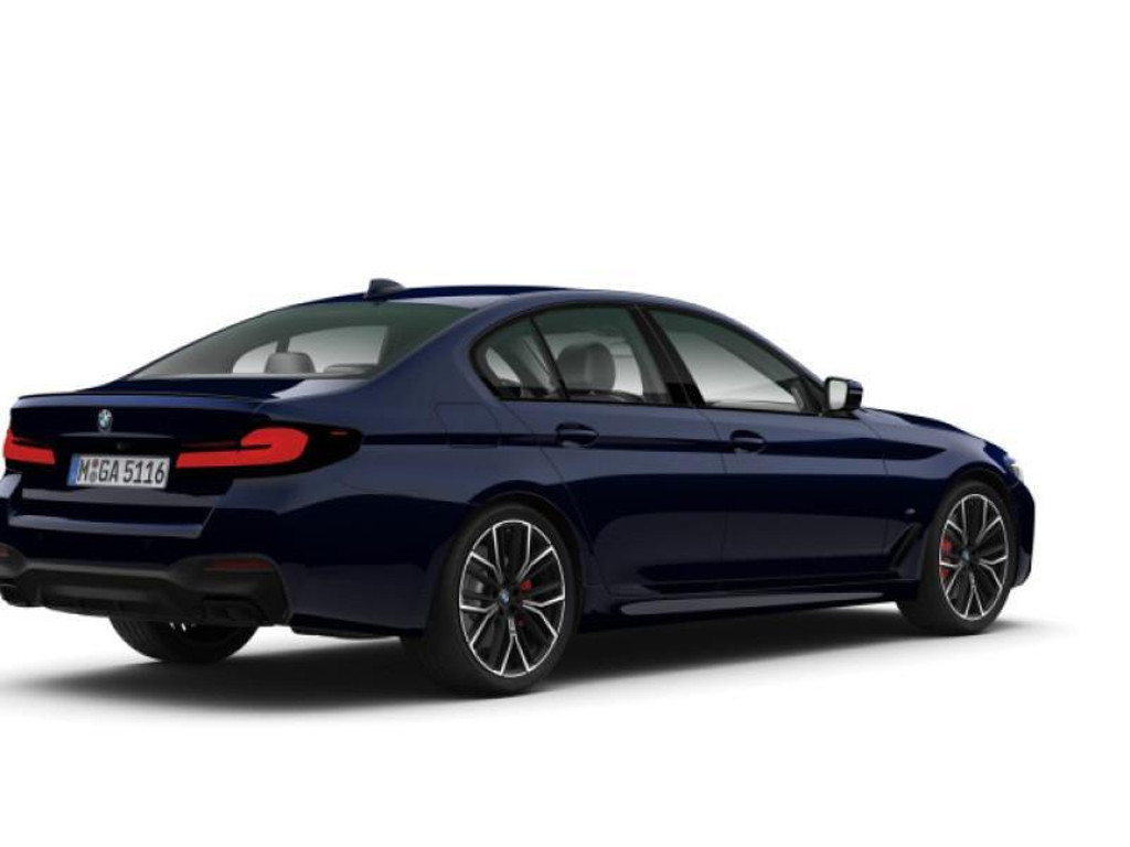 BMW M550