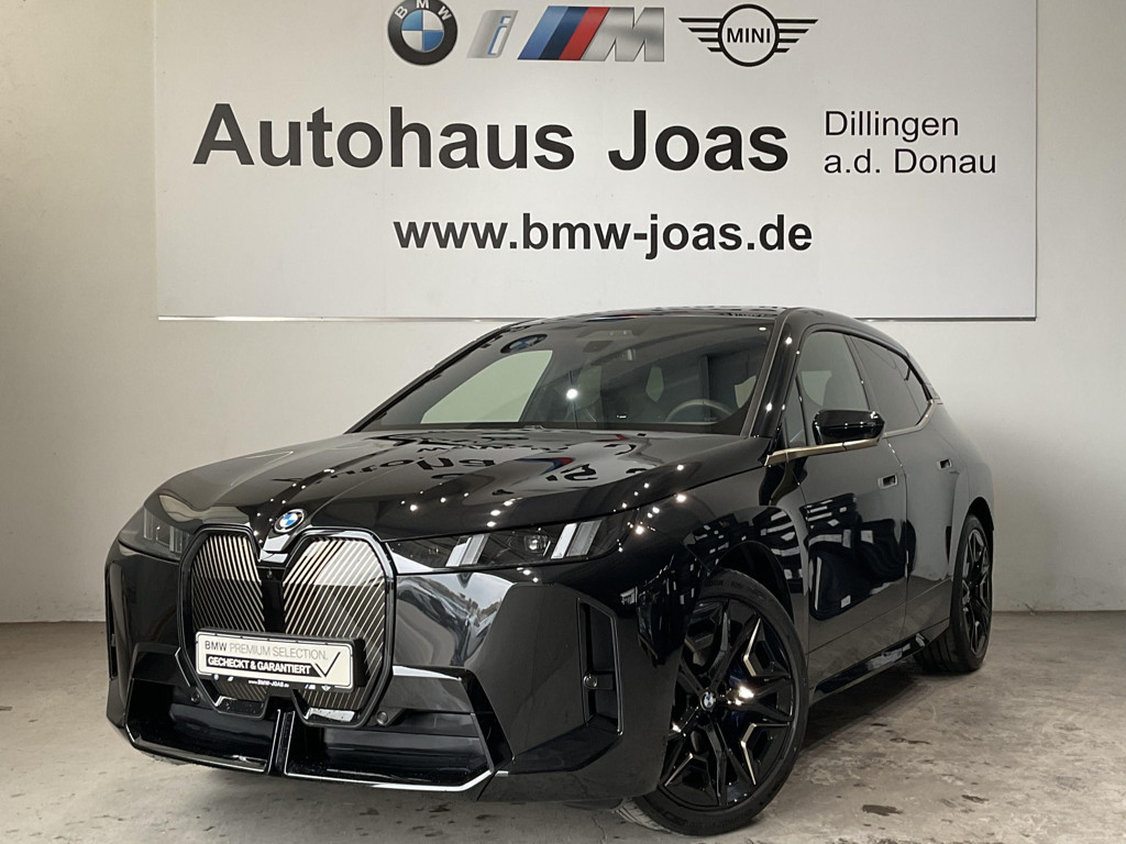 BMW iX xDrive60