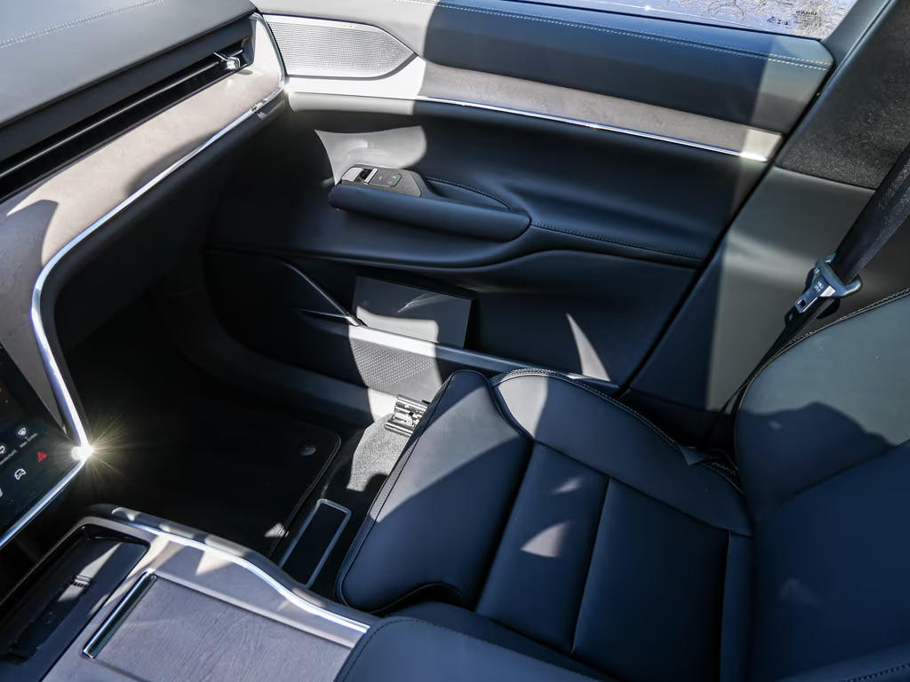 Volvo EX90