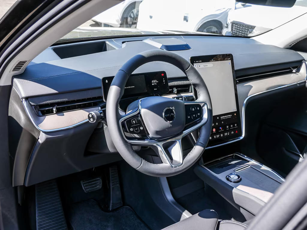 Volvo EX90