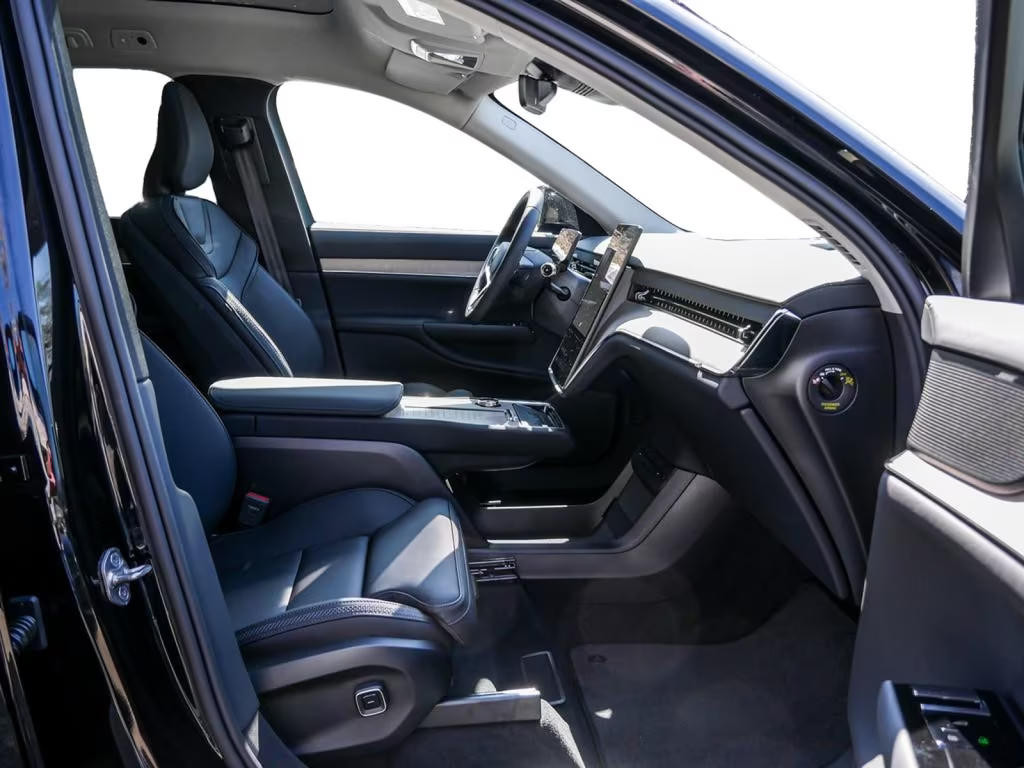 Volvo EX90