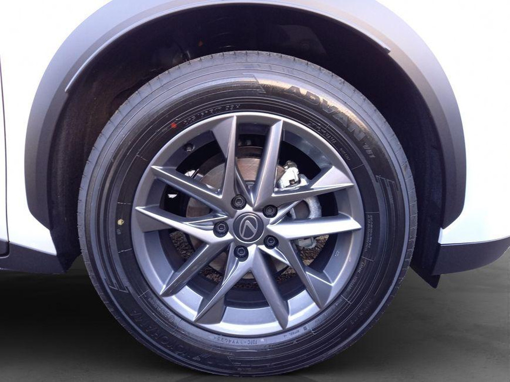 Lexus LBX