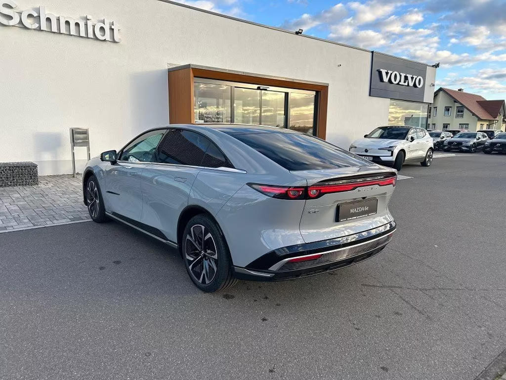 Mazda 6e