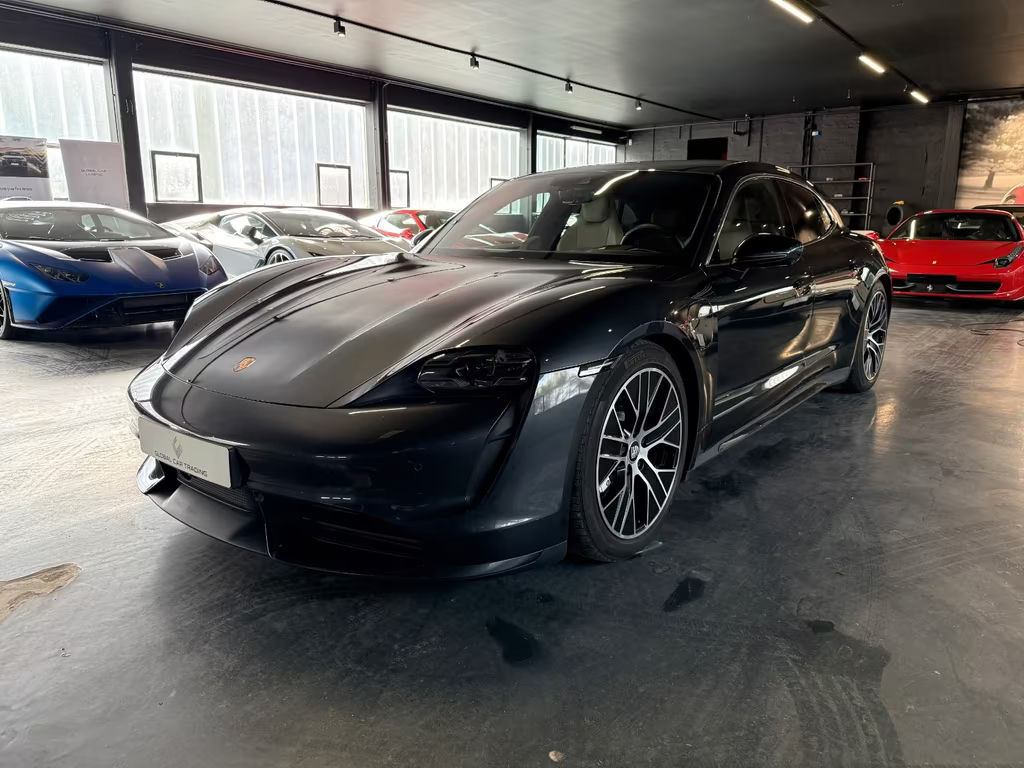 Porsche Taycan Sport Turismo Turbo