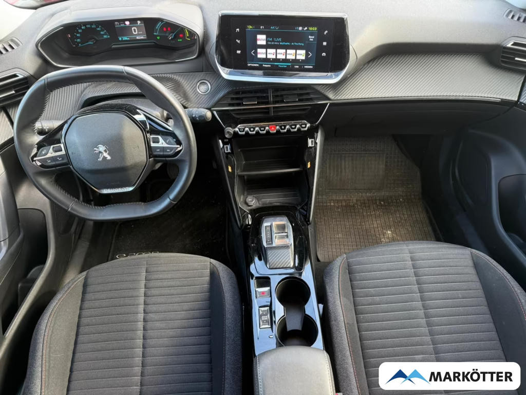 Peugeot e-2008