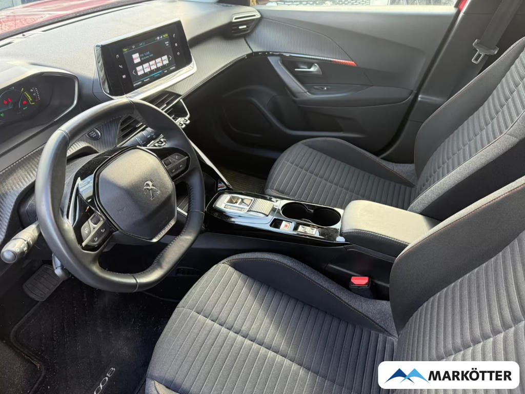 Peugeot e-2008