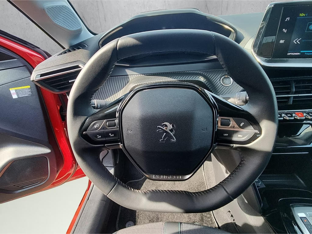 Peugeot e-208