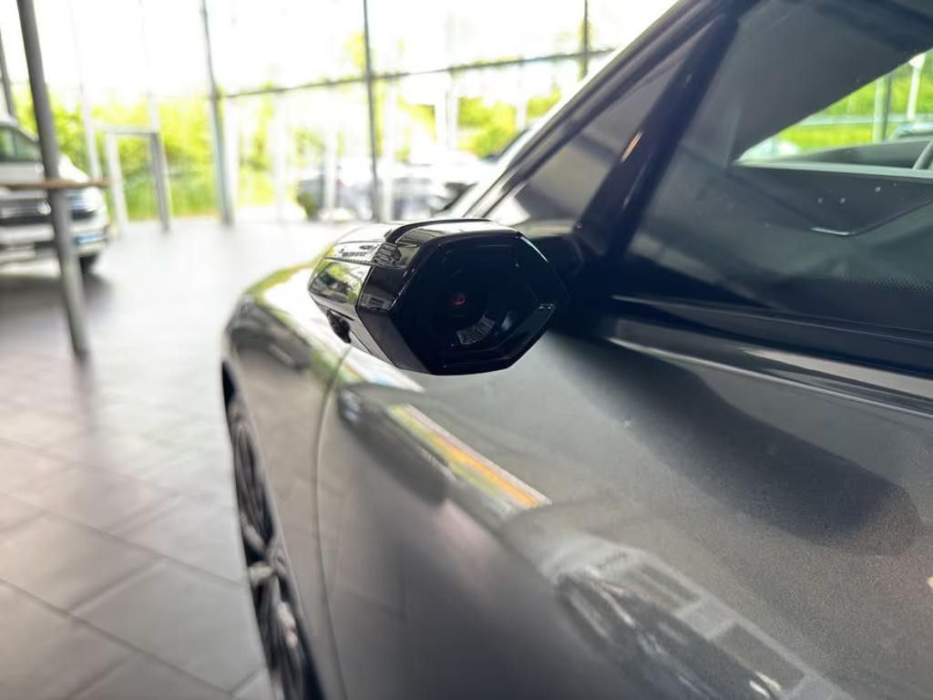 Audi S6 e-tron