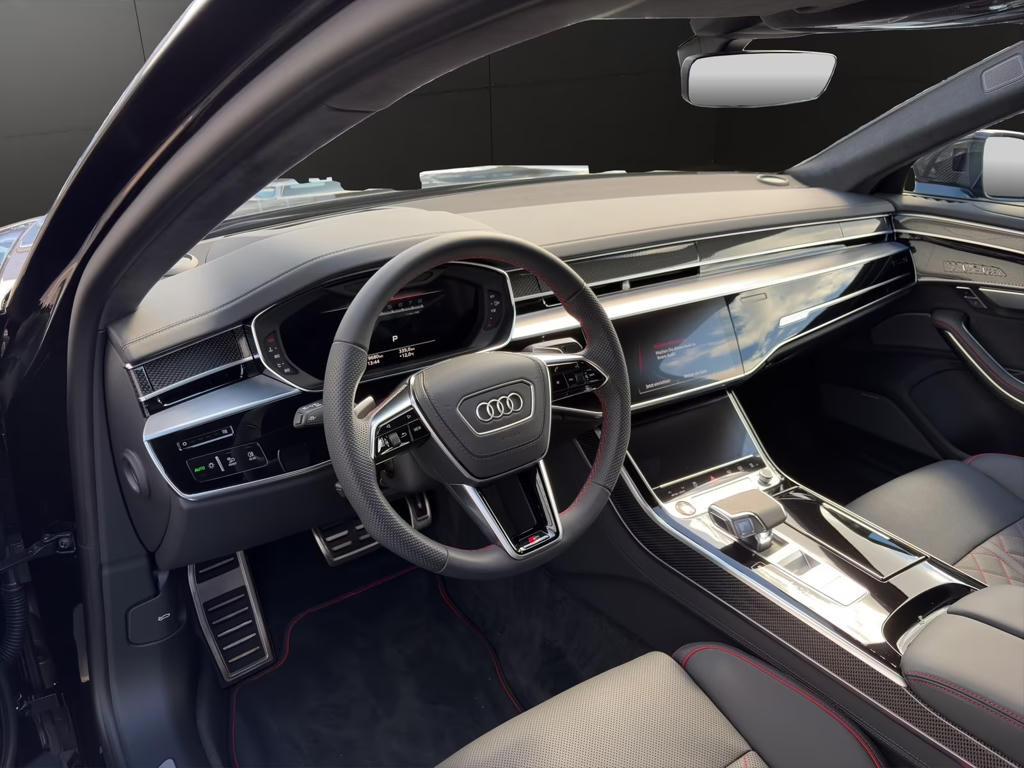 Audi S8