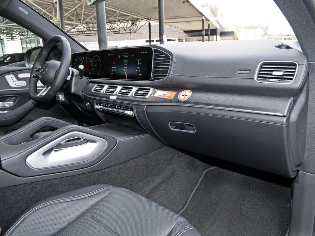 Mercedes-Benz GLE-Klasse GLE 300 4MATIC AMG Line Coupé GLE 300 d