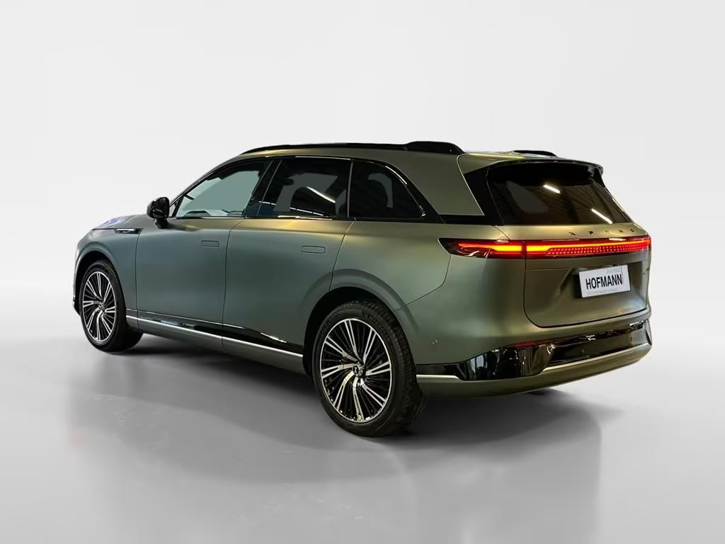 Xpeng G9