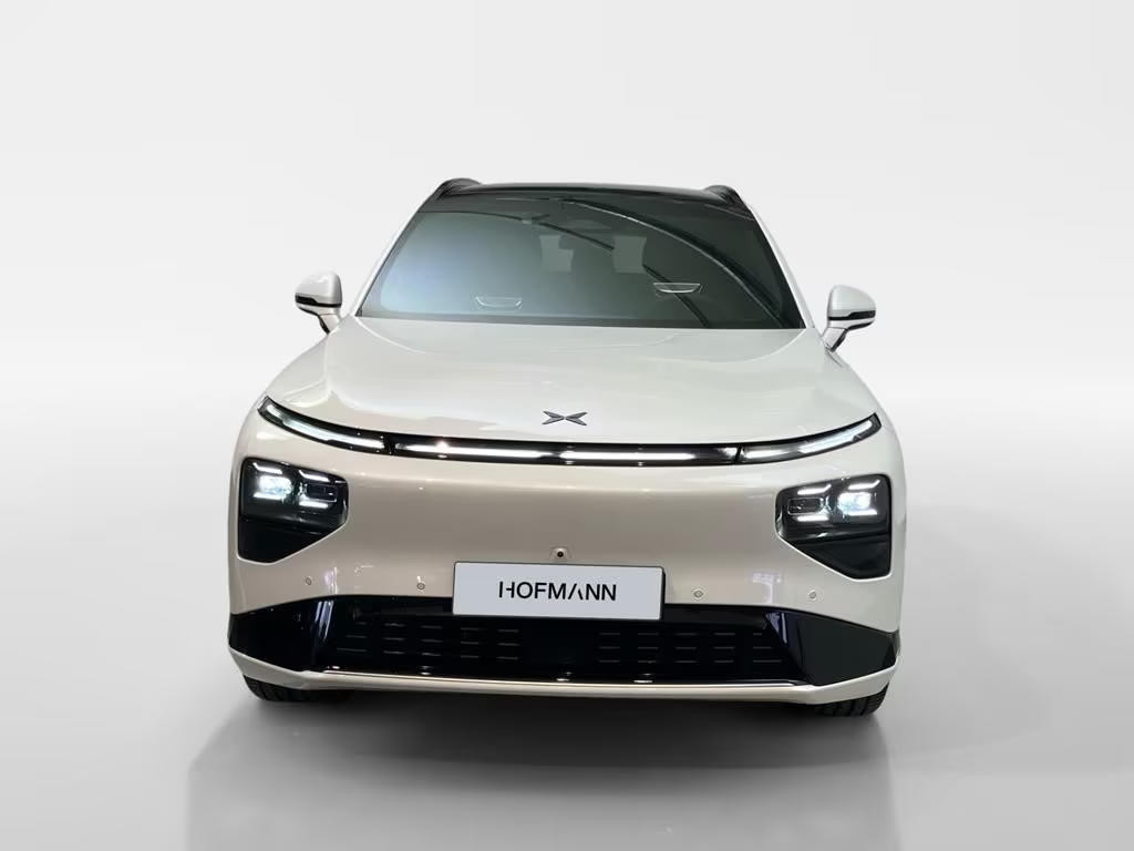 Xpeng G9