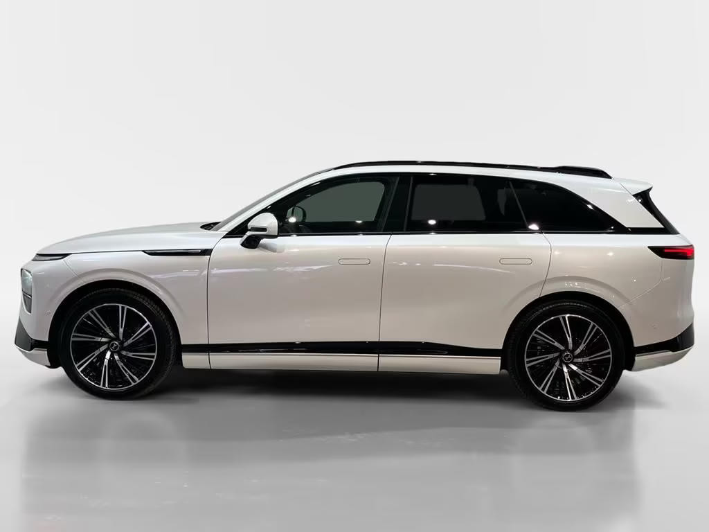 Xpeng G9