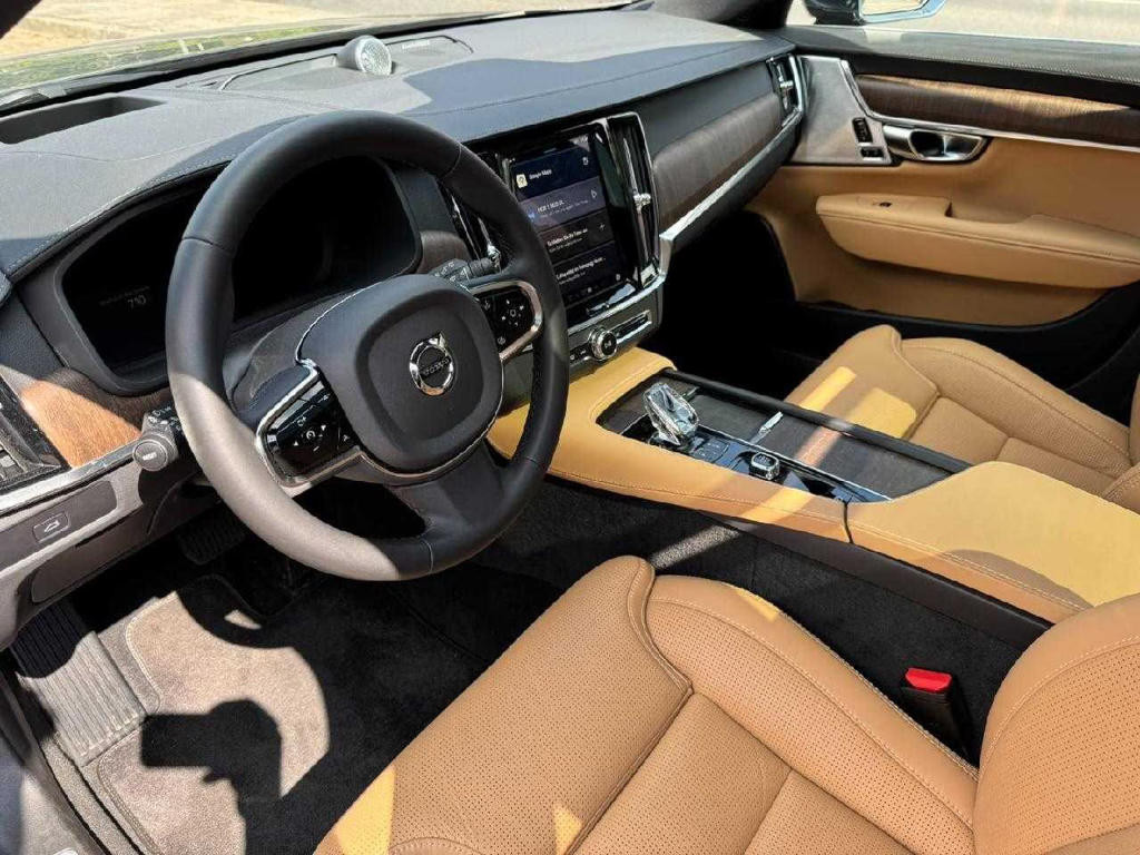 Volvo V90