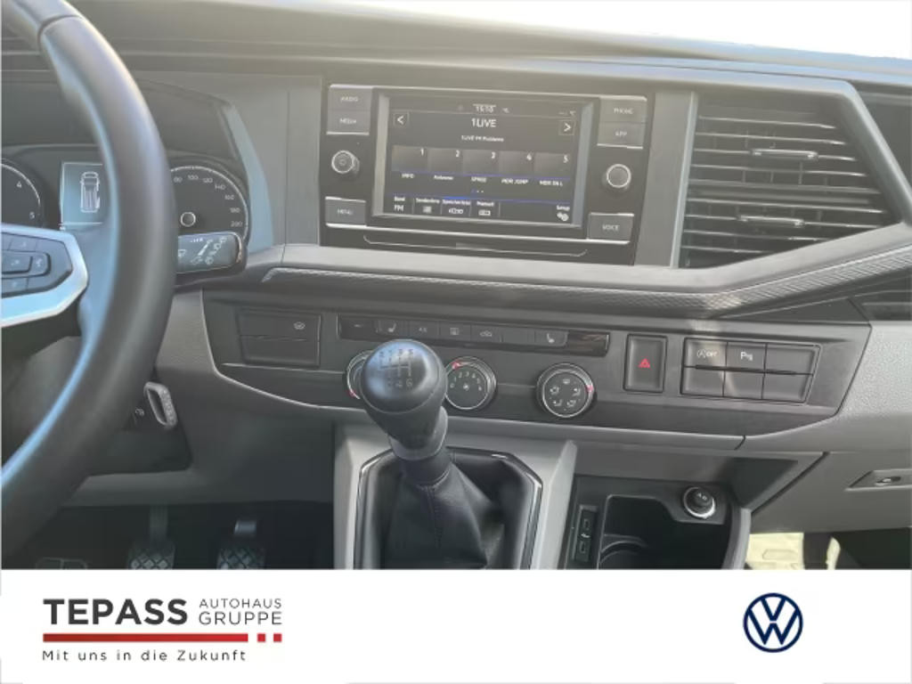 Volkswagen Caravelle