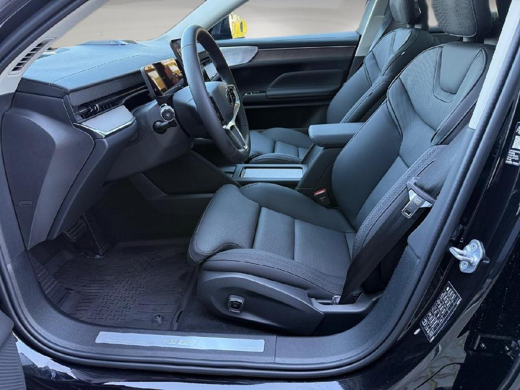 Volvo ES90