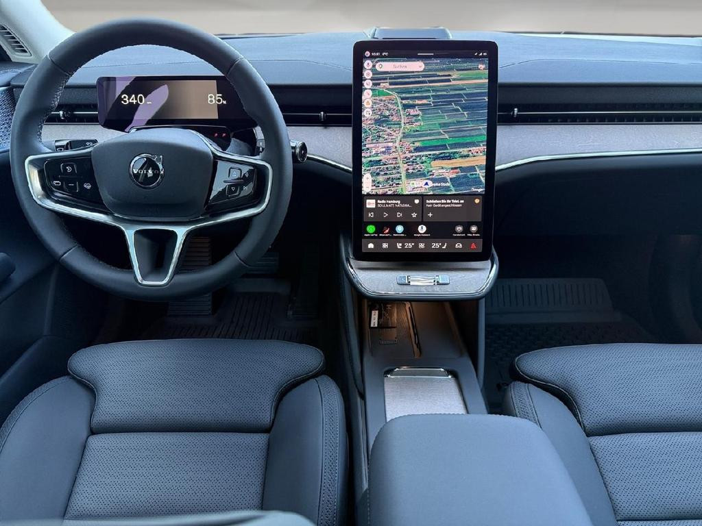 Volvo ES90
