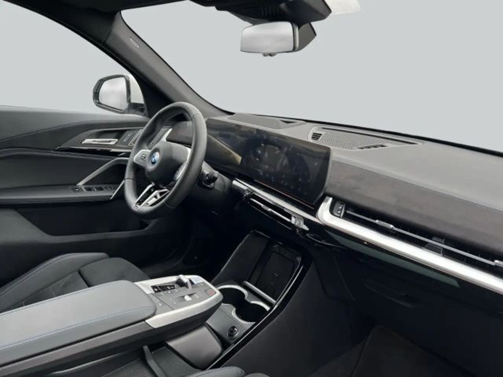 BMW iX2