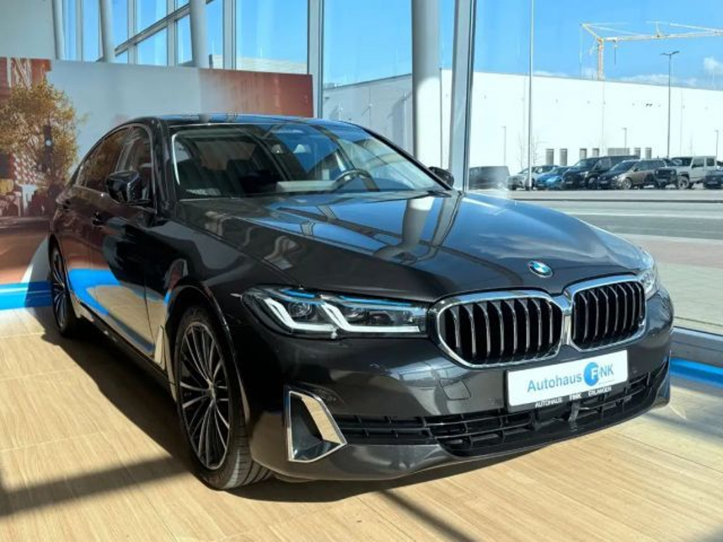 BMW 5 Serie 540 Luxury Line xDrive Sedan 540d