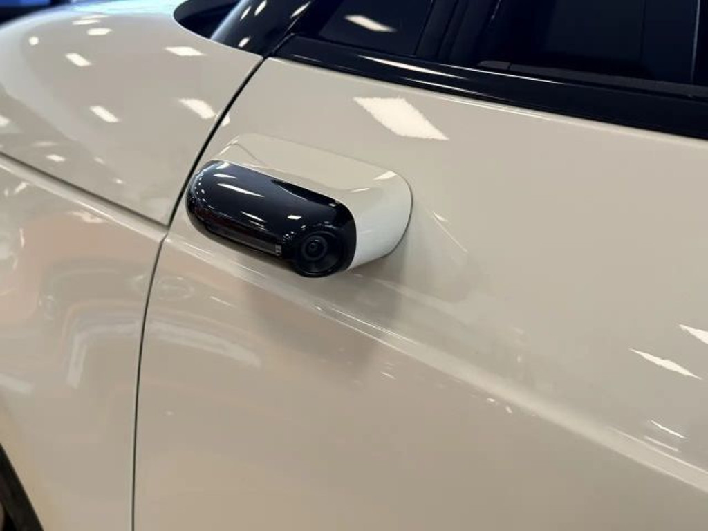 Honda e