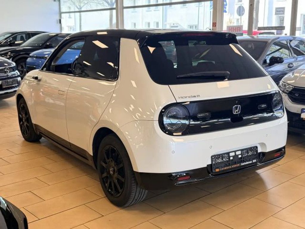 Honda e
